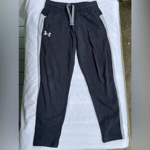 Under Armour boys black/gray cotton sweatpants, size YSM